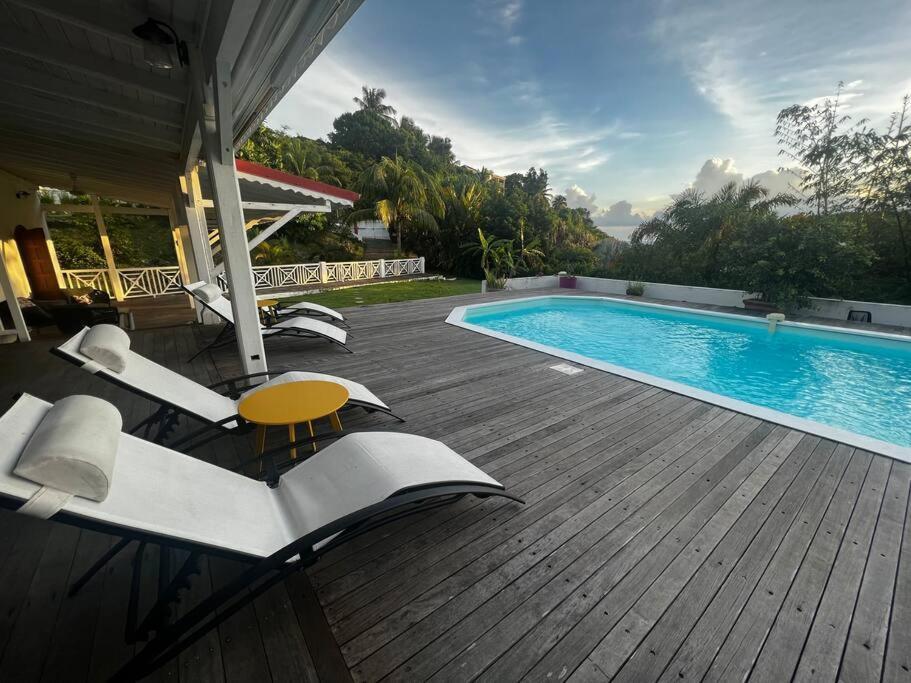 Spacieuse Villa Corossol Avec Piscine Et Jeux Exterieurs Ле-Гозье Экстерьер фото